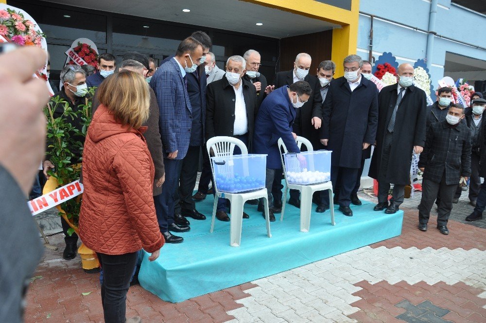 Afyonkarahisar’da 460 Konut Çekilen Kur’a İle Sahibini Buldu