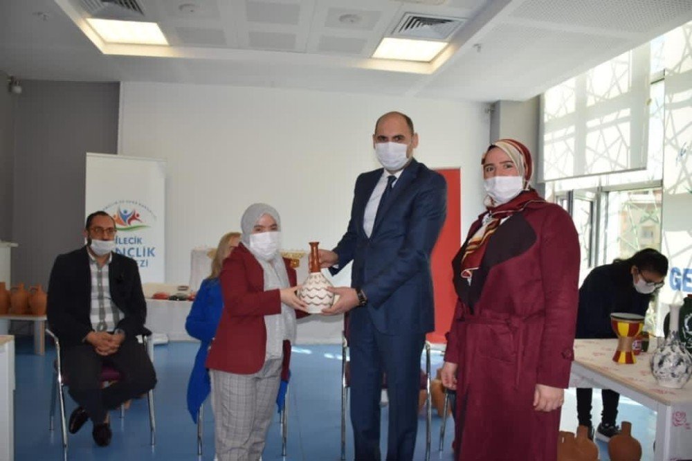 Bilecik Özel Bireyler Gençlik Ve Spor Kulübü’nden Sergi