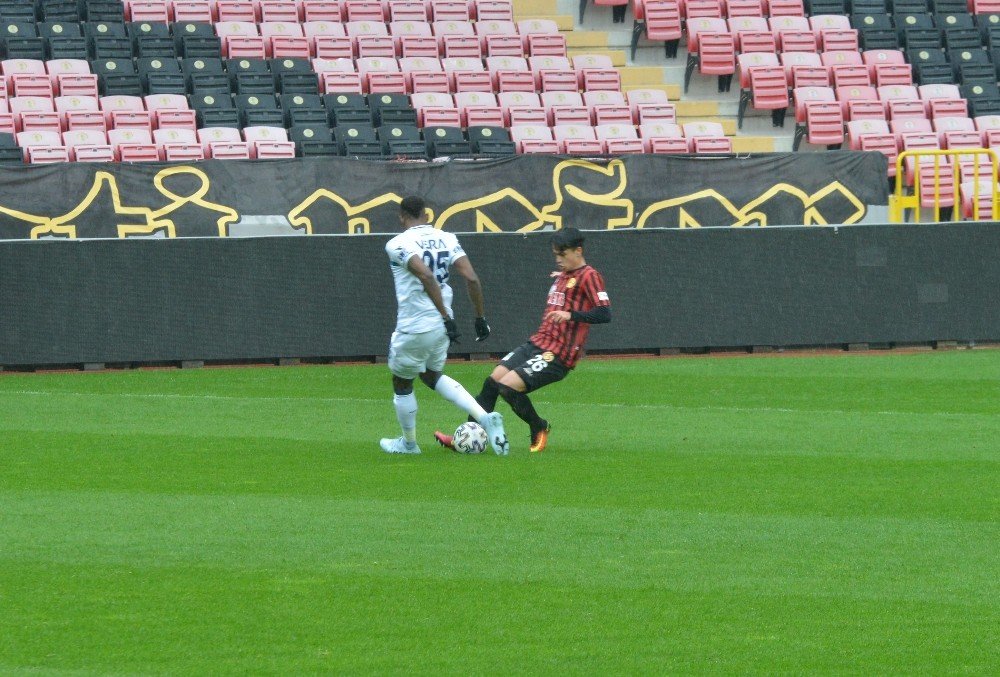 Tff 1. Lig: Eskişehirspor: 1 - Adana Demirspor: 1