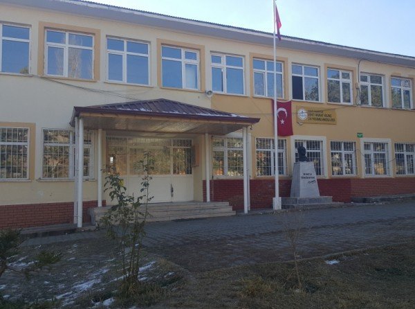 Tokat’ta, 4 Okul Ve 1 Yi̇bo’da Yüz Yüze Eğitime Korona Engeli