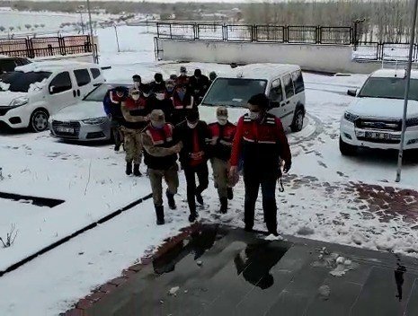 Erciş’teki Tefecilik Operasyonunda 5 Kişi Tutuklandı