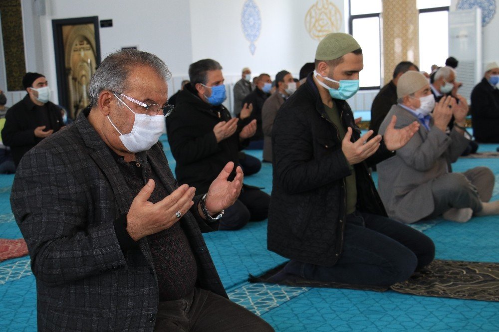 Elazığ’da Şehitler İçin Mevlid-i Şerif Okundu