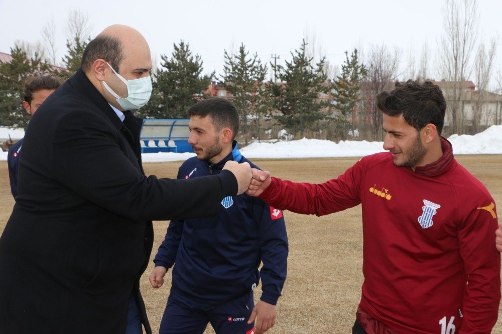 Başkan Orhan’dan Ilıca İ̇dman Ocağı’na Destek Ziyareti