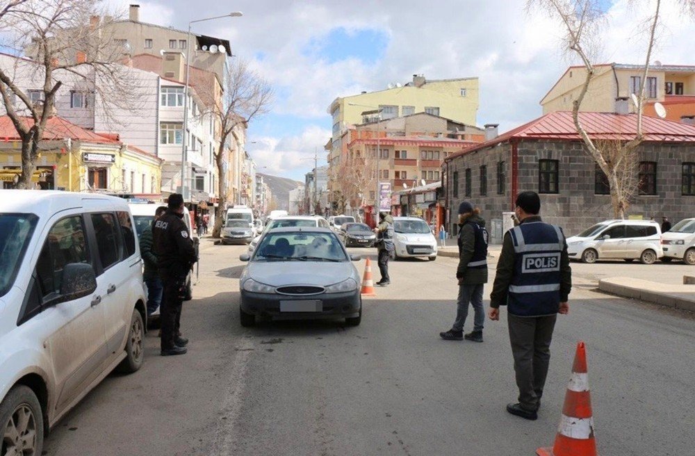 Kars’ta Bin 758 Kişinin Gbt Sorgulaması Yapıldı