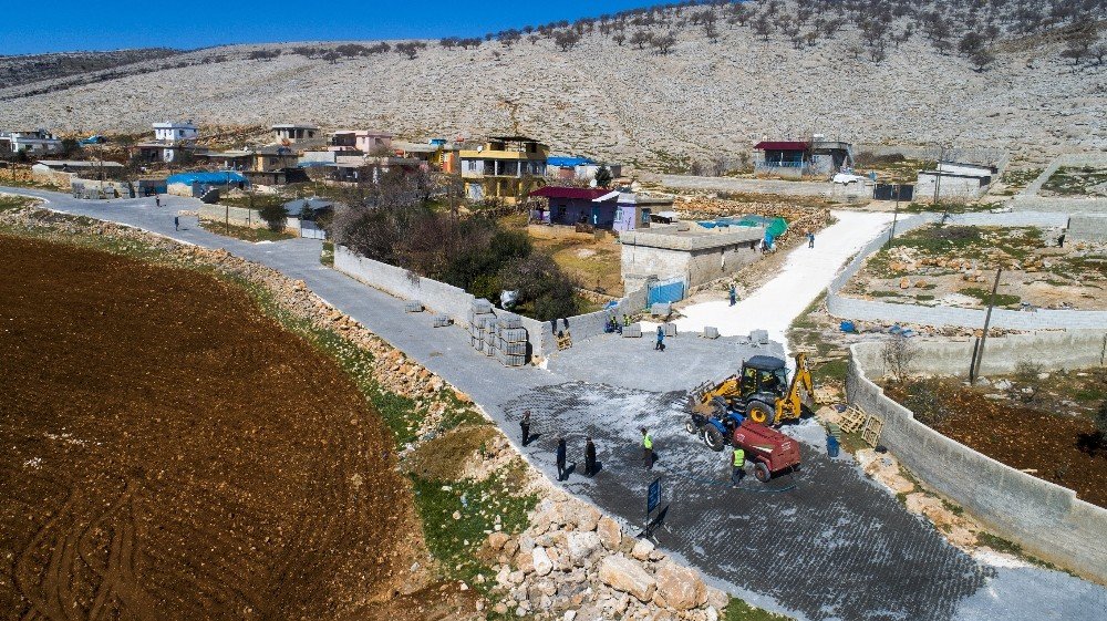 Şahinbey Belediyesi Yavuzeli’nin Çehresini Değiştiriyor