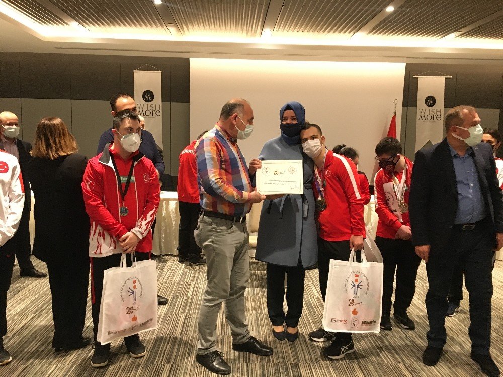 Avrupa Ve Dünya Şampiyonu ‘özel’ Sporcular Bir Araya Geldi