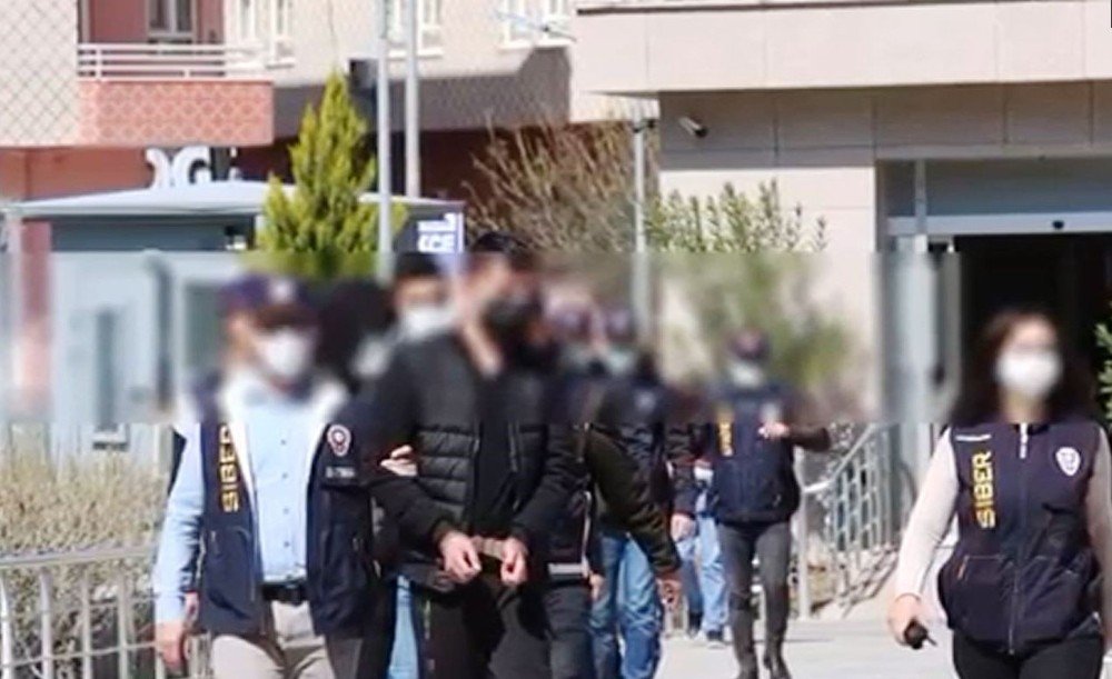 Batman’da Siber Dolandırıcılık Operasyonu: 9 Gözaltı