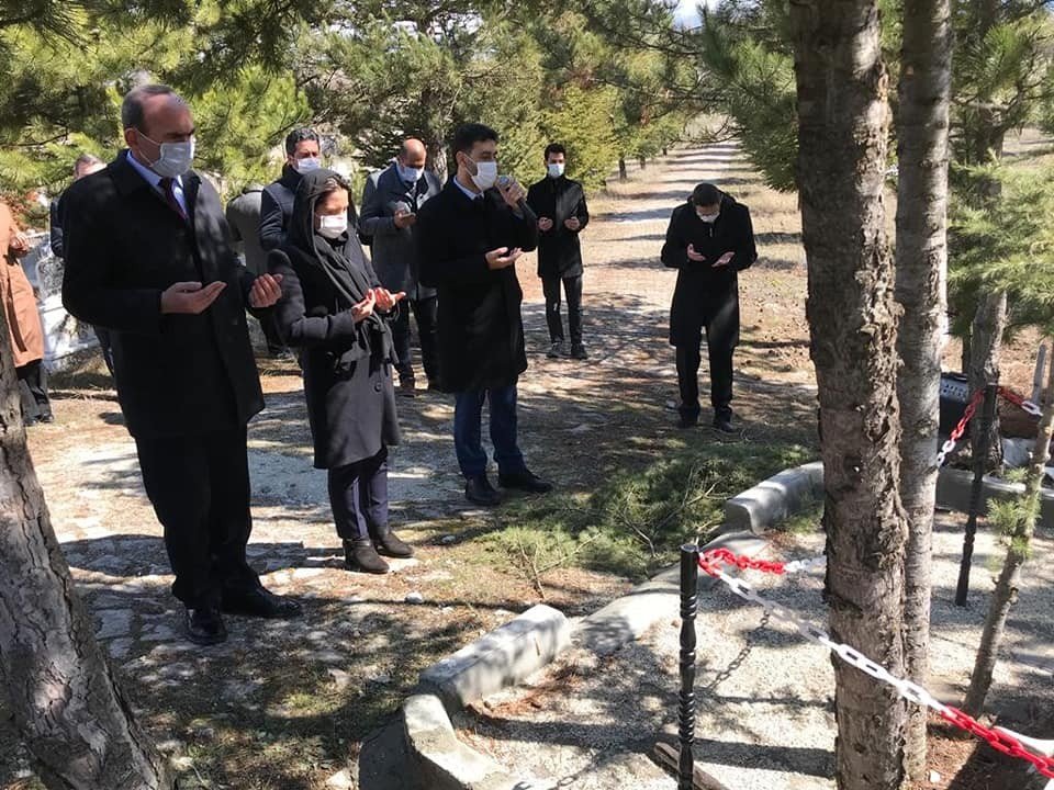 Çavdarhisar’da Şehit Mezarları Ziyaret Edildi