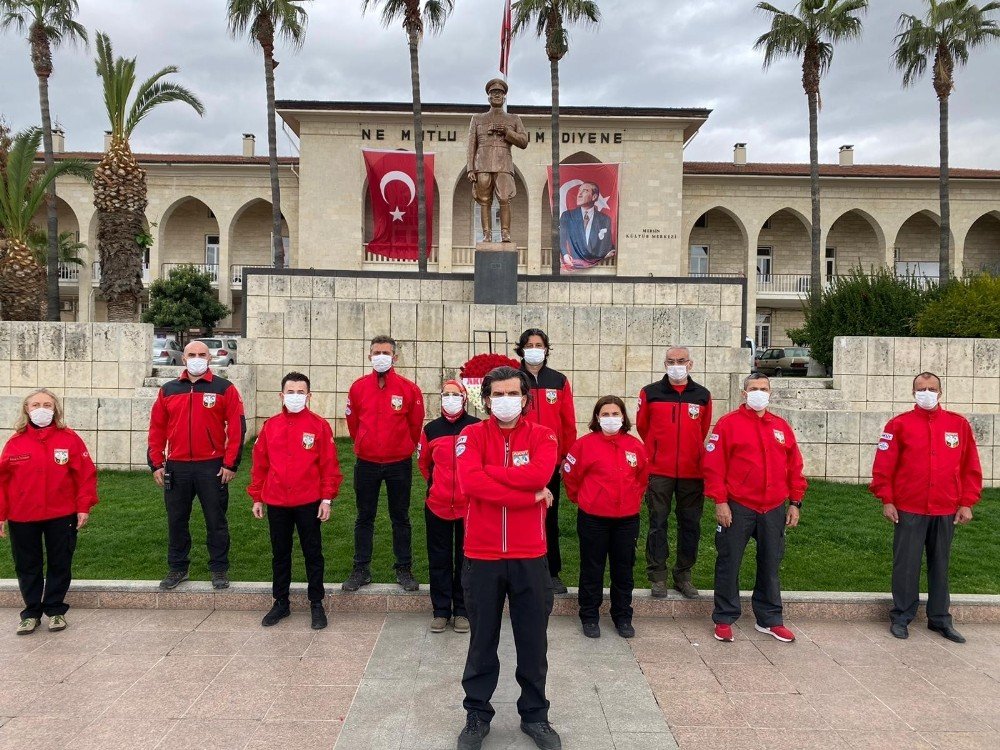 Akut 25’nci Yaşını Kutladı