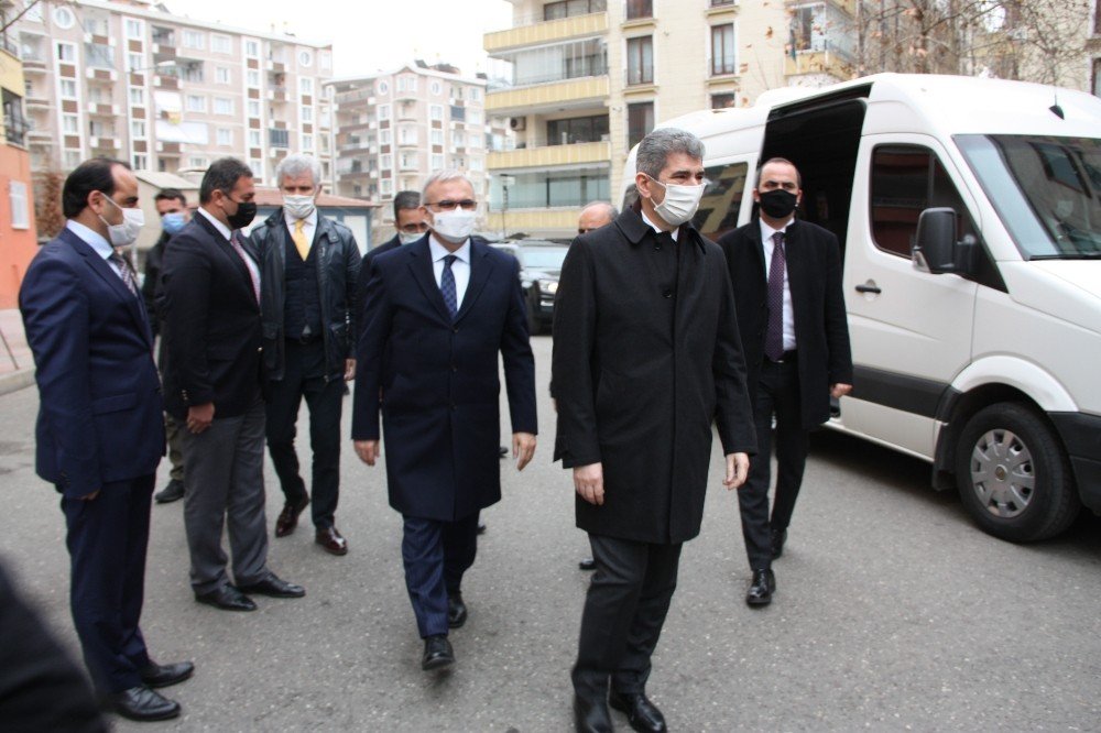 "dünyada Evlatlarını Geri İstemek Kadar Masum Başka Bir Duygu Olabilir Mi?"
