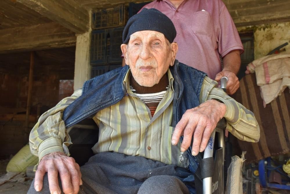 Erdoğan Hayranı 104 Yaşındaki Mestan Dede Hayatını Kaybetti