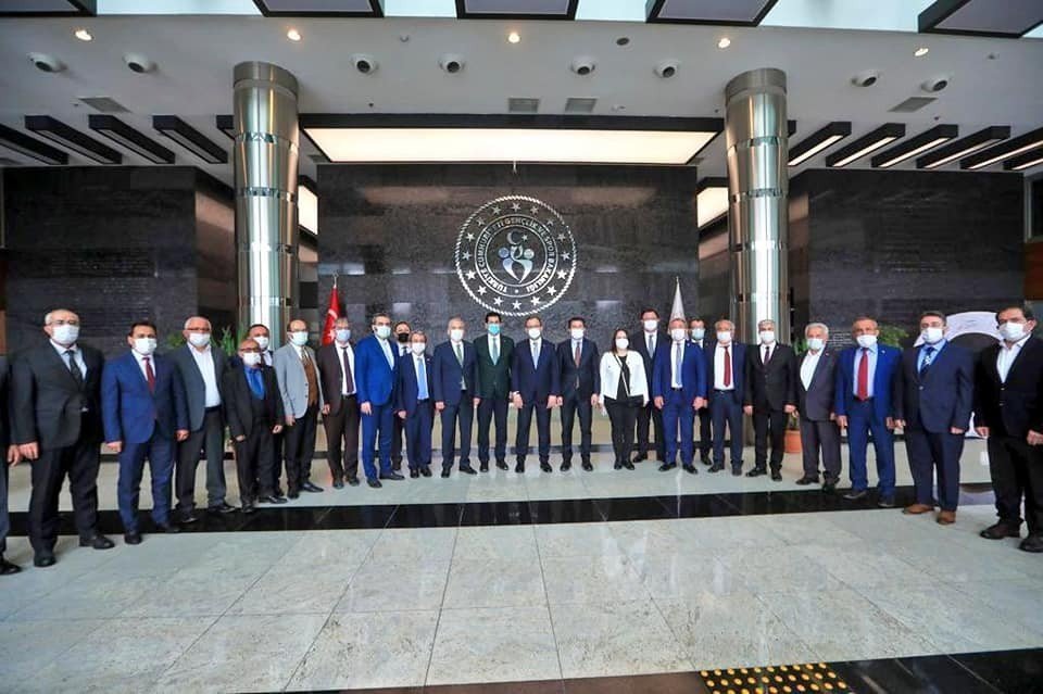 Denizli Tarihinin En Büyük Gençlik Ve Spor Yatırımı İçin Protokol İmzalandı
