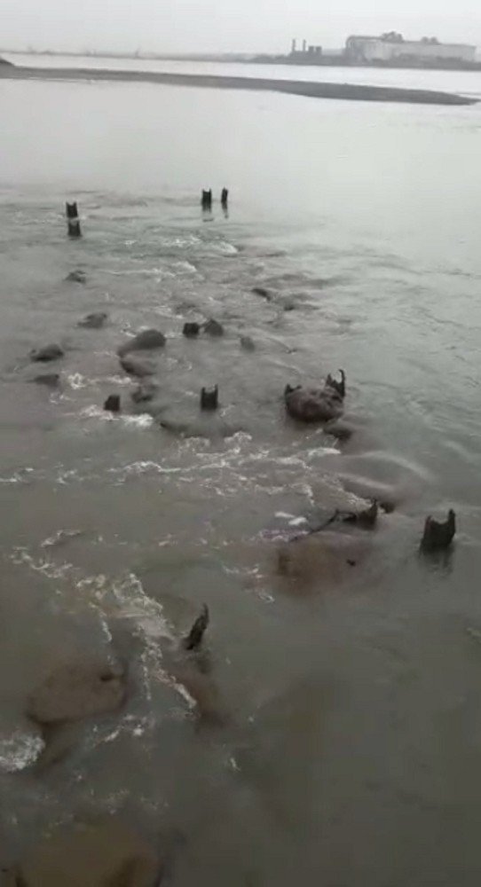 Hatay’da Deniz Suyu Önce Çekildi Sonra Yeniden Yükseldi