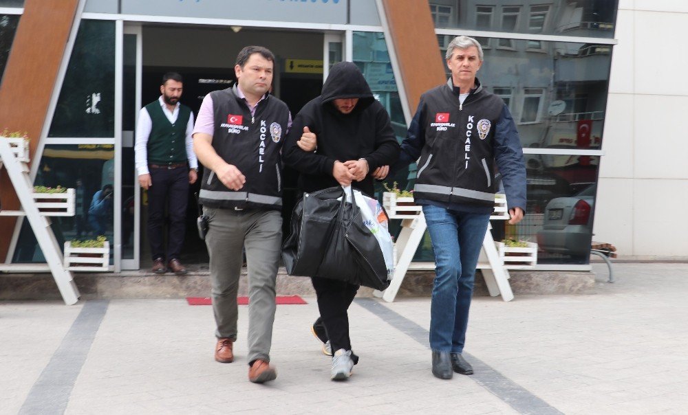 Gürültü Nedeniyle Arkadaşını Öldürdü "kader" Dedi