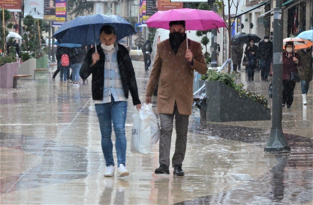 Ordu’da Sağanak Etkili Oluyor
