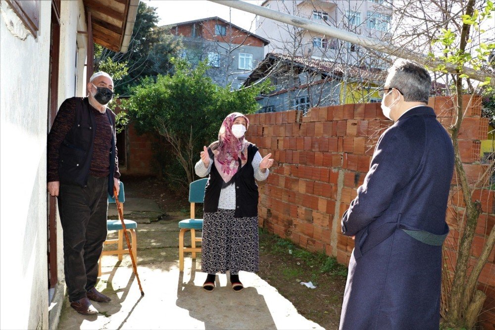 Sultanbeyli Kaymakamlığı, Yaşlı, Engelli Ve Bakıma Muhtaçlara Sahip Çıkıyor