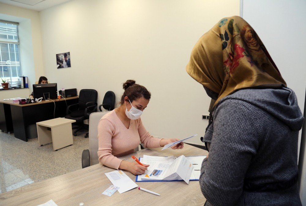 Van Büyükşehir Belediyesi ‘sosyal Kart’ Dağıtımına Başladı