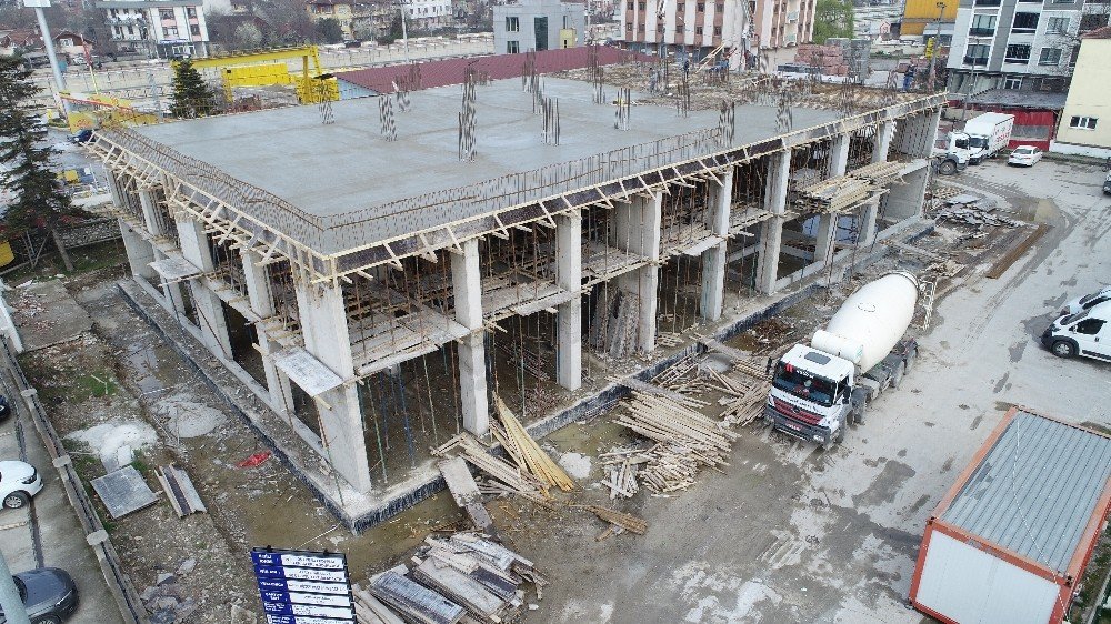 Düzce İtfaiyesinin Yeni Hizmet Binası Hızla Yükseliyor