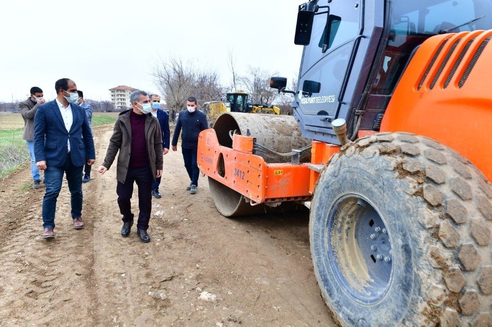 Yeşilyurt’ta Açılan Bağlantı Yolları, Ulaşımın Akıcılık Düzeyini Artırıyor