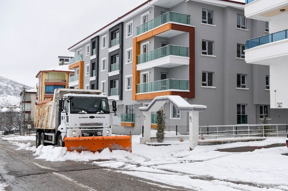 Başkentte Yollar Açık