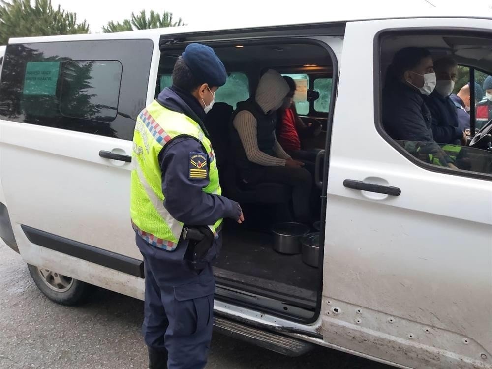 Balıkesir’de Jandarmadan Huzur Ve Trafik Uygulaması