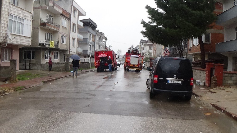 Soba Evi Küle Çevirdi, Anne Ve 3 Çocuğu Dehşeti Yaşadı