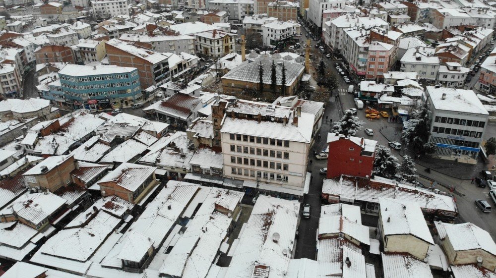 Çorum’da Mart Ayında Kar Sürprizi
