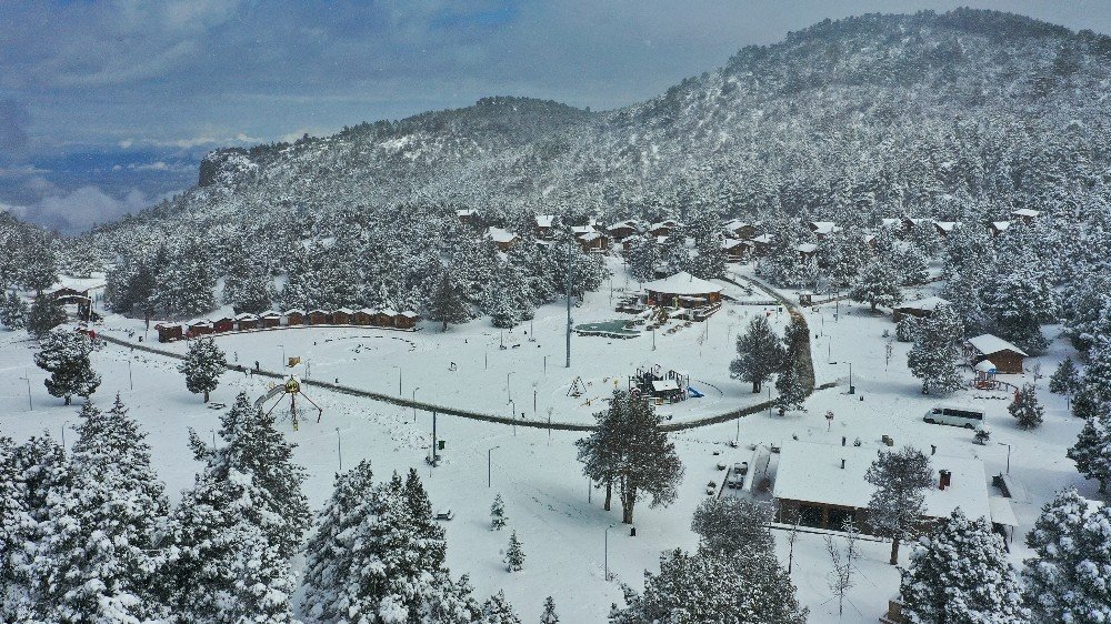 Denizli Teleferik Ve Bağbaşı Yaylası Yeniden Beyaza Büründü