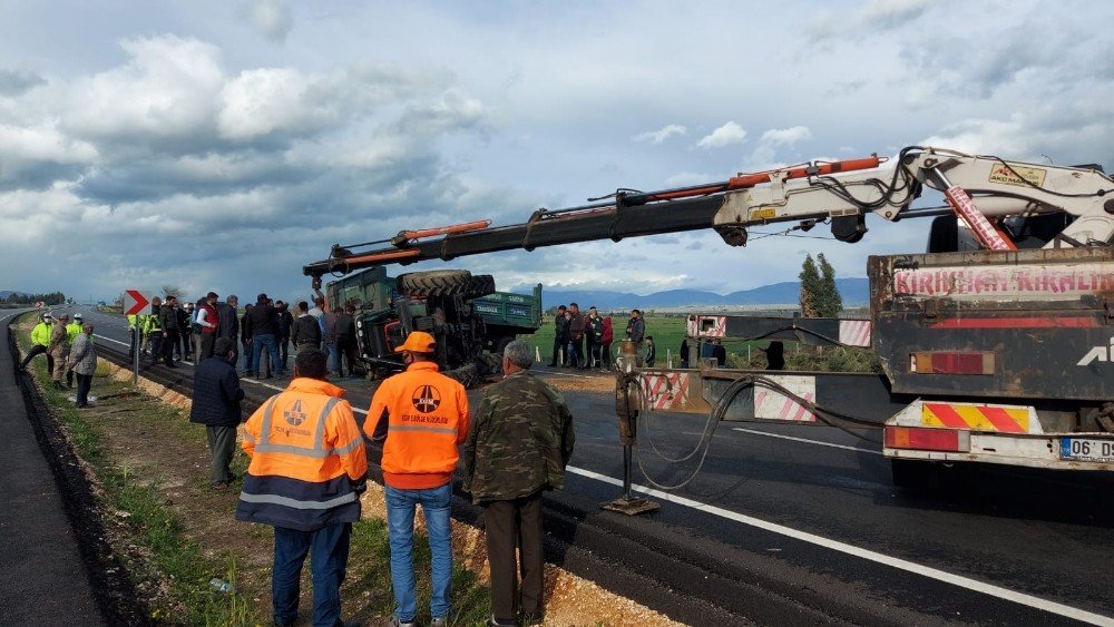 Hatay’da Traktörü Devrildi: 1 Yaralı