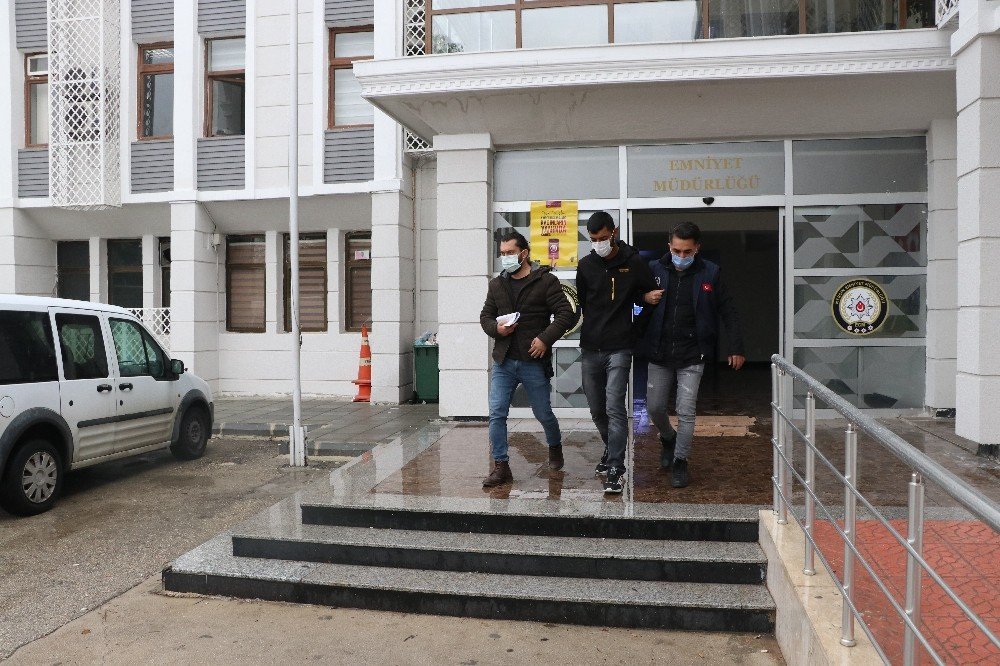 "babamı Arayacağım" Diye Telefonu Alıp Kayıplara Karıştı