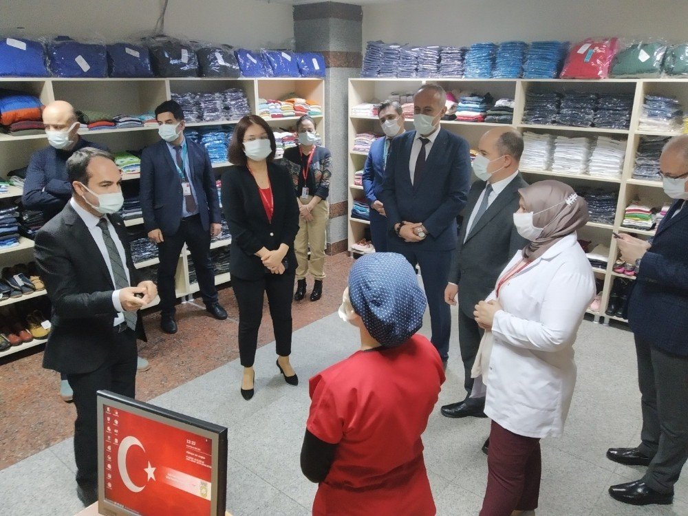 Aydın İ̇l Sağlık Müdürü Açıkgöz, Hastanedeki Çocuk Mağazası’nın Açılışını Gerçekleştirdi