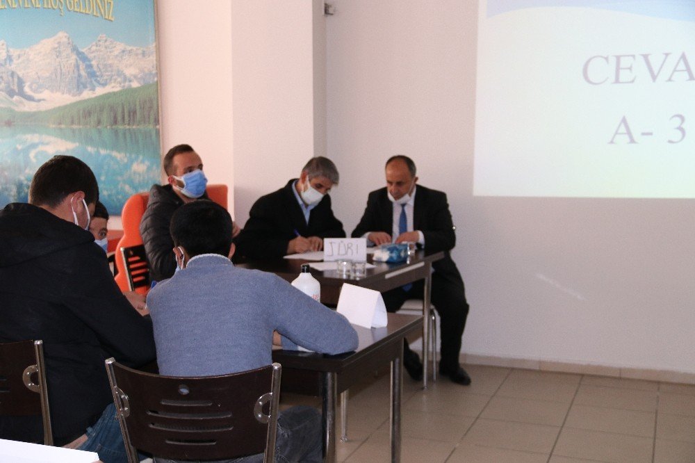 Hizan’da ‘liseler Arası Bilgi Yarışması’ Düzenlendi