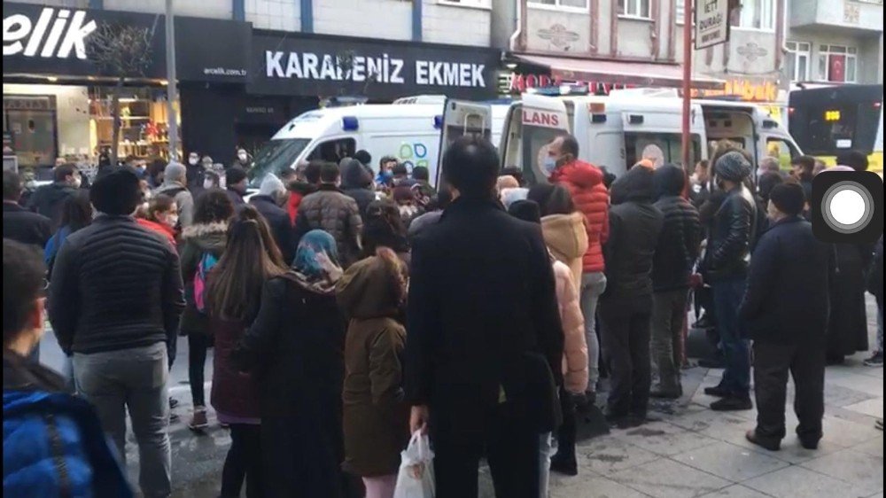 Esenlerde Korkunç Kaza, Otomobilin Çarptığı Kadın Metrelerce Savruldu