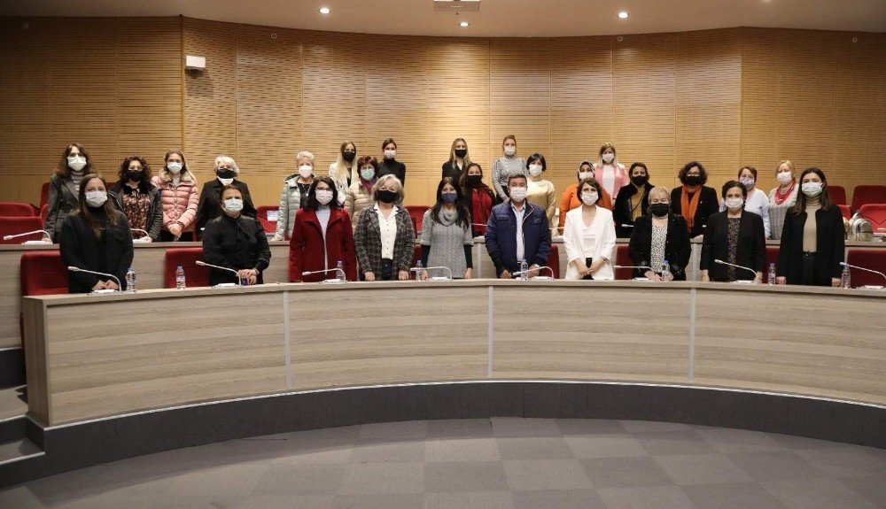 Gaziemir Gönüllü Kadınlar Derneği 1 Yaşında