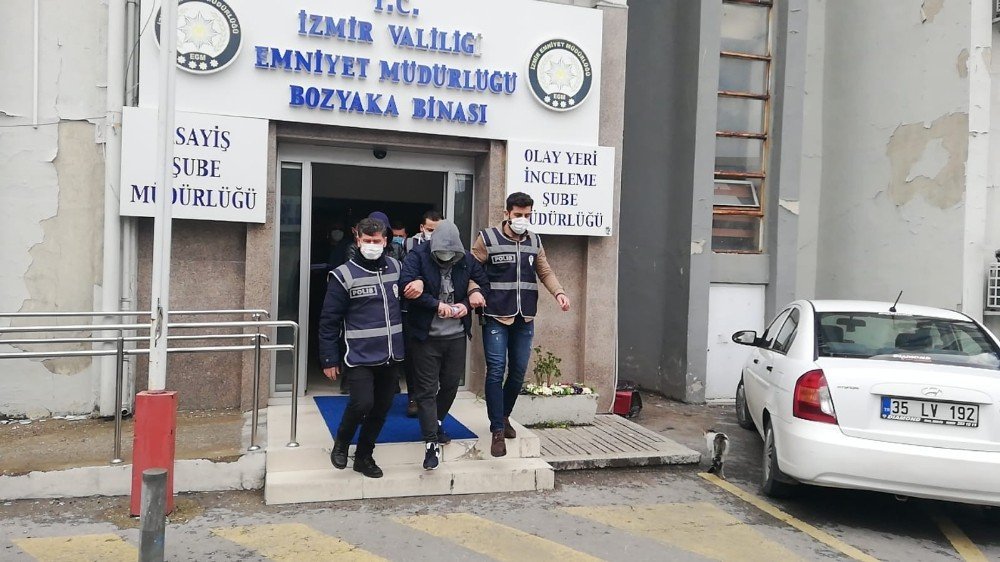İ̇zmir’de Lüks Villa İlanıyla Dolandırıcılık Yapan Şahıslara Operasyon