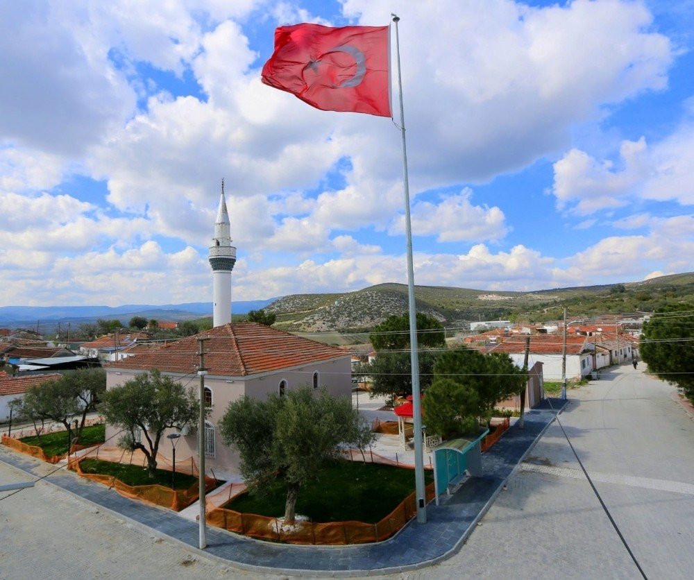 Saruhanlı Belediyesi Çakmaklı Mahallesi’nin Çehresini Değiştirdi