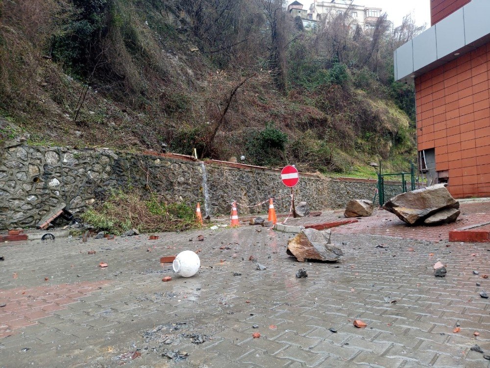 Şehirlerarası Otobüs Terminalinde İkinci Heyelan Şoku