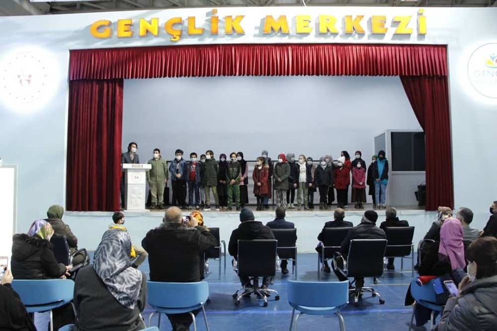 40 Gün 40 Hadis Yarışmasında Derece Girenlere Ödül