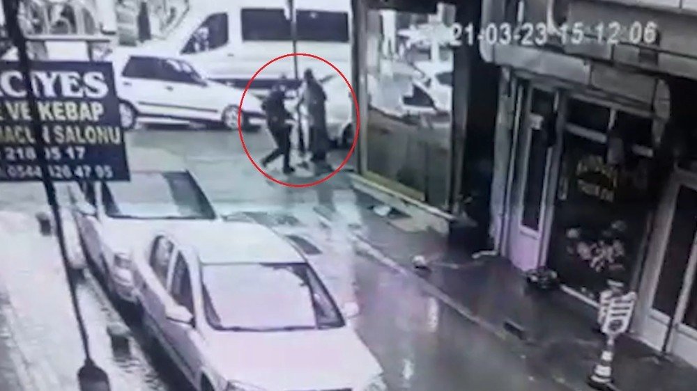 Kırıkkale’de Kapkaç Anı Kamerada