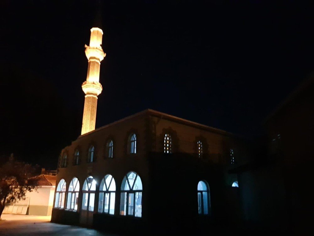 Bünyanosmaniye Camisi Işıl Işıl Oldu