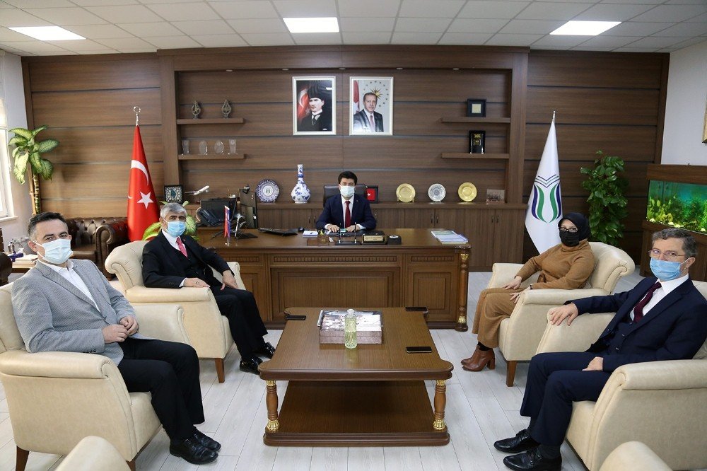 Fikir Sofrası’nda Z Kuşağı Konuşuldu
