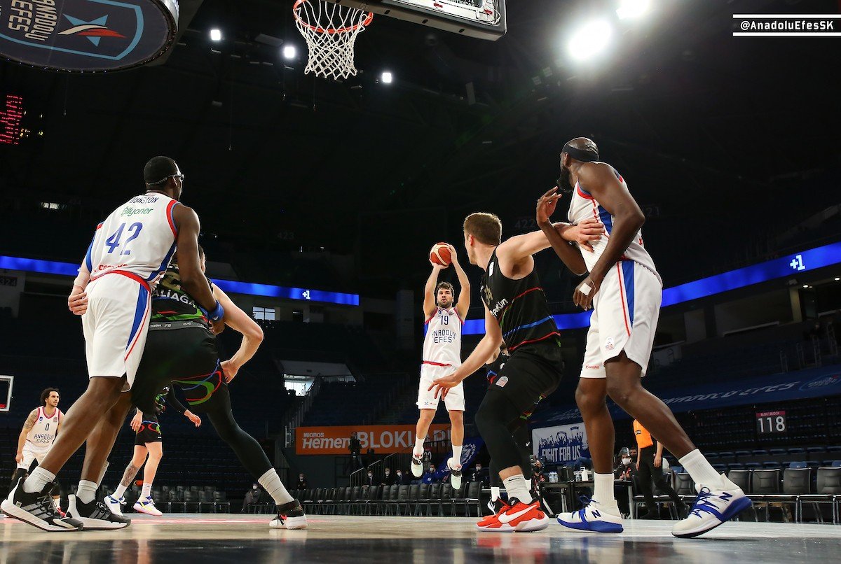 Ing Basketbol Süper Ligi: Anadolu Efes: 87 - Aliağa Petkim Spor: 80