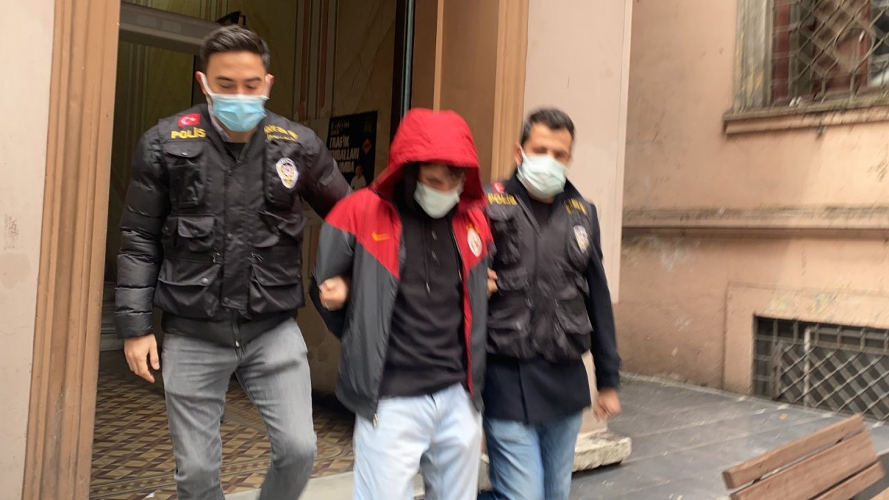 İ̇stanbul’da “örümcek Adam” Gibi Binaya Tırmanan Hırsız Tutuklandı