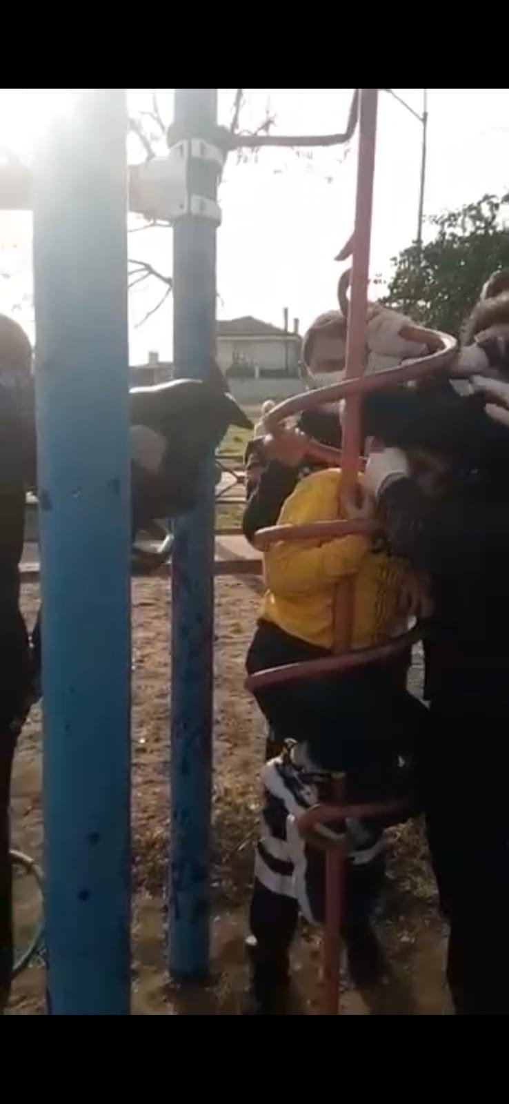Bursa’da Çocuk Parkında İnanılmaz Kaza...