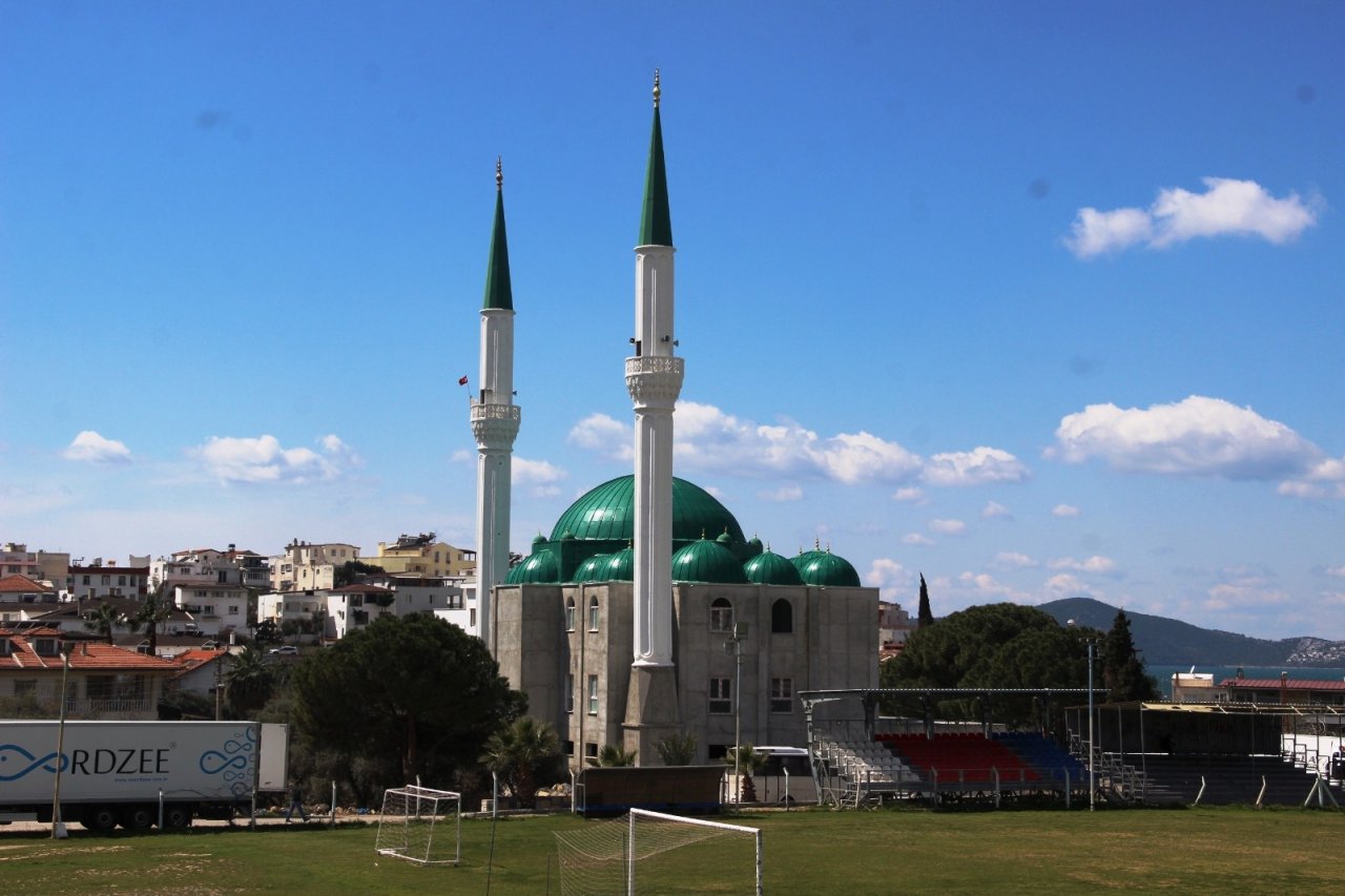 8 Yıldır Tamamlanamayan Cami Bölge Halkını Çileden Çıkardı