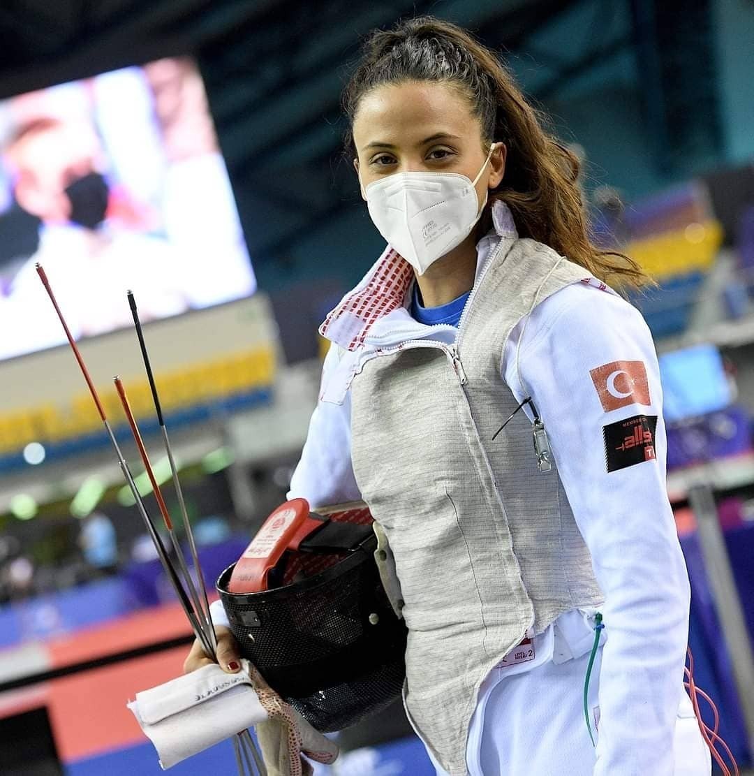 Milli Eskrimci İ̇rem Karamete, Katar’da Ana Tabloya Yükseldi