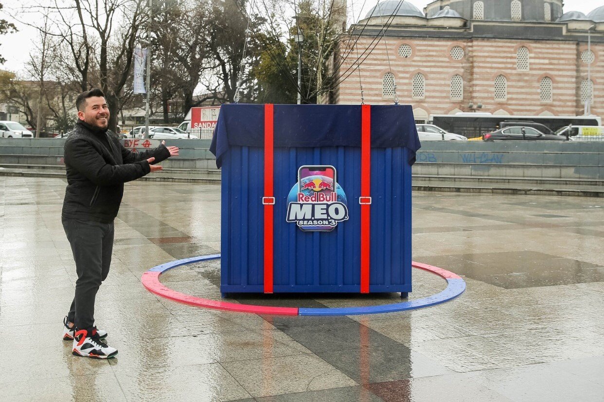 Red Bull M.e.o. İçin Air Drop Beşiktaş’a İndi