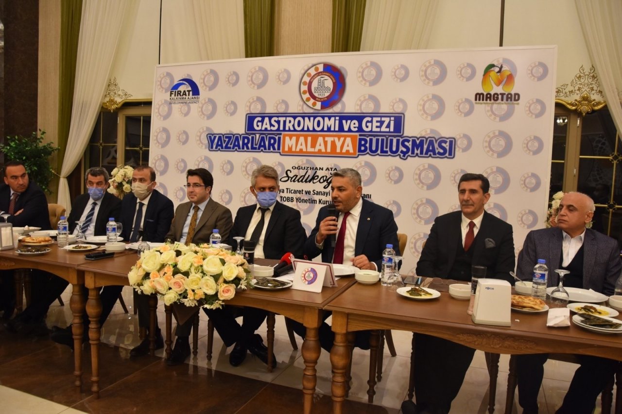 Malatya’da Gastronomi Yazarlarına Peynir Ve Kağıt Kebabı Tanıtıldı