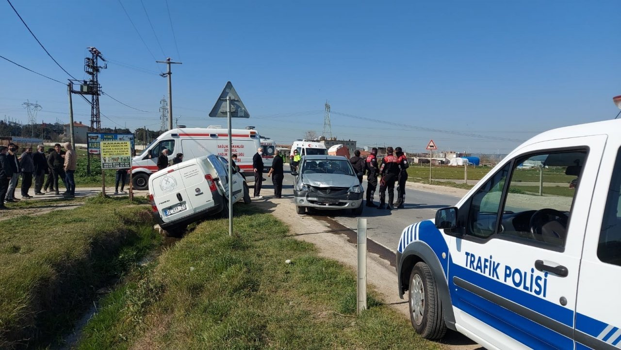 Silivri’de Trafik Kazası: 3 Yaralı