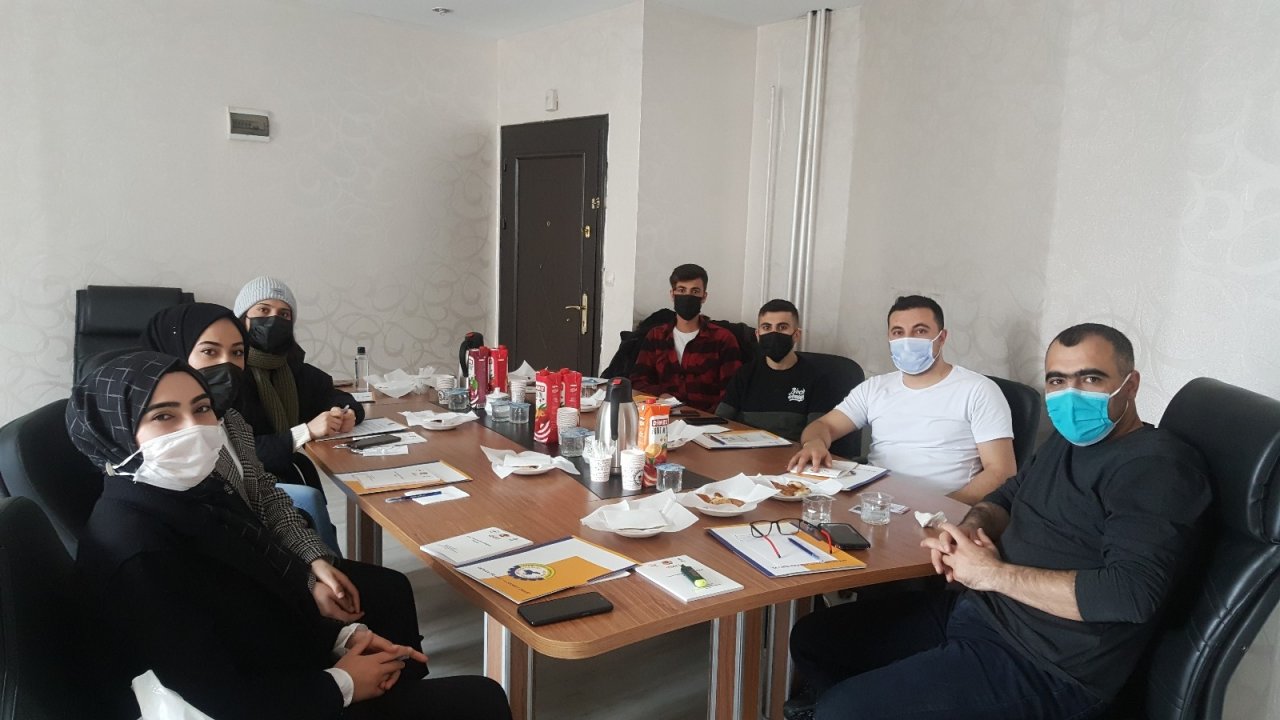 Bi̇gacem "genç Gazeteciler Yazıyor" Projesinin Startını Verdi